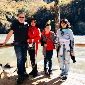 Meet your Posher, Conny